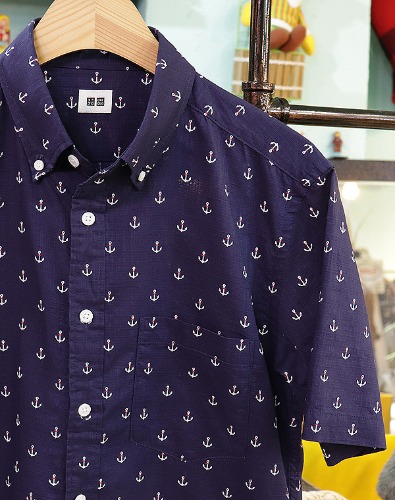 UNIQLO Anchor Patterns short-sleeved shirt ~ M사이즈 !!!
