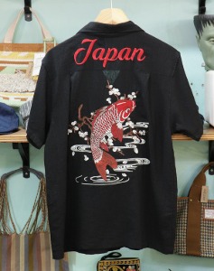 JAPAN 빈티지 잉어자수 반팔셔츠 ~ M사이즈 !!!